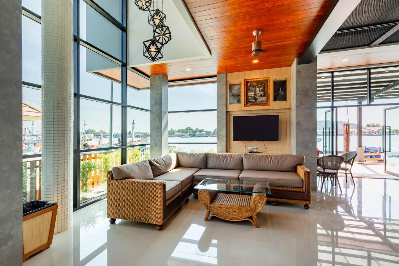 Hotel The Blue C Donsak Surat Thani Zewnętrze zdjęcie